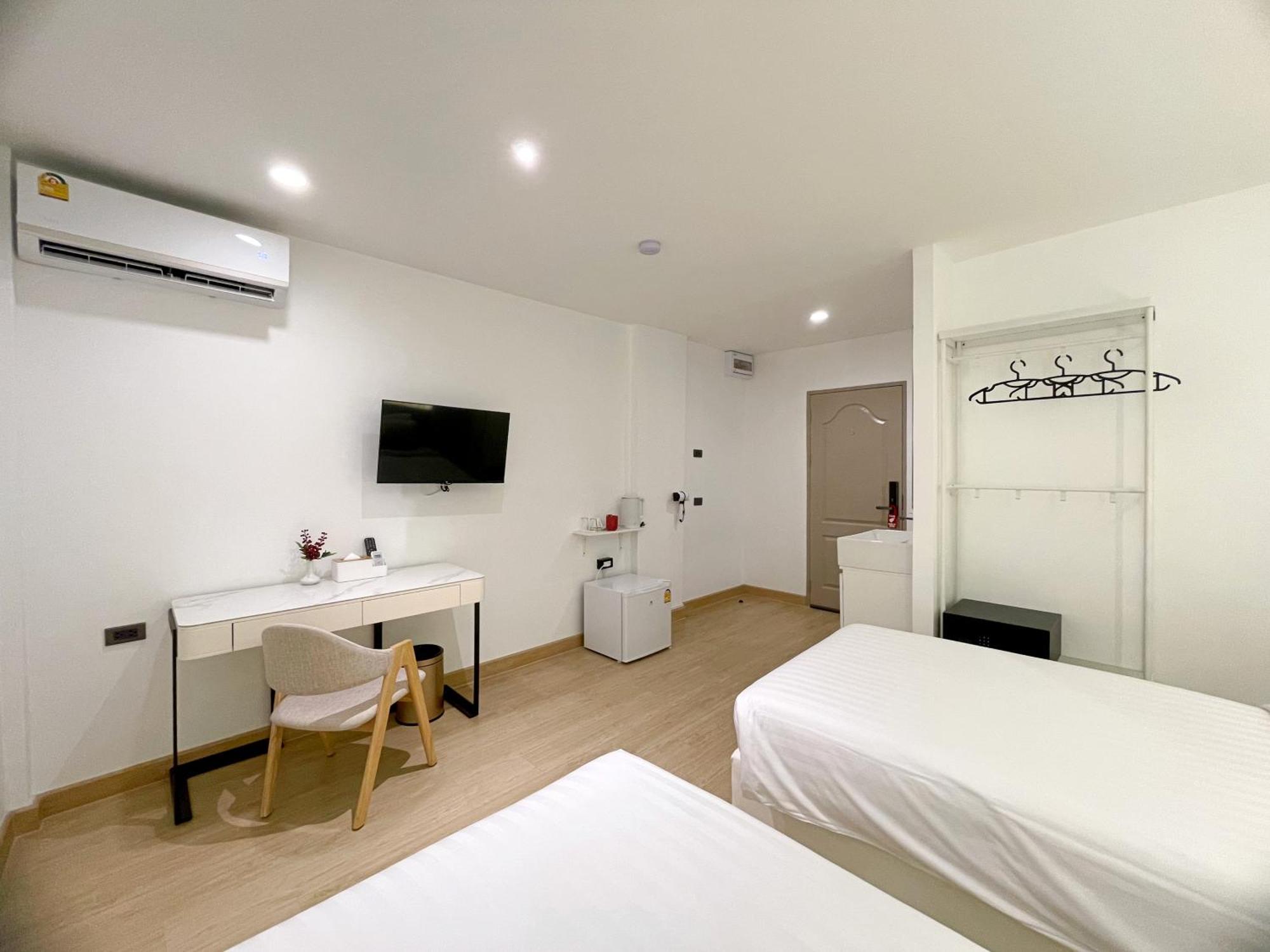 Arawana Express Sukhumvit 22 Aparthotel Bangkok Ngoại thất bức ảnh