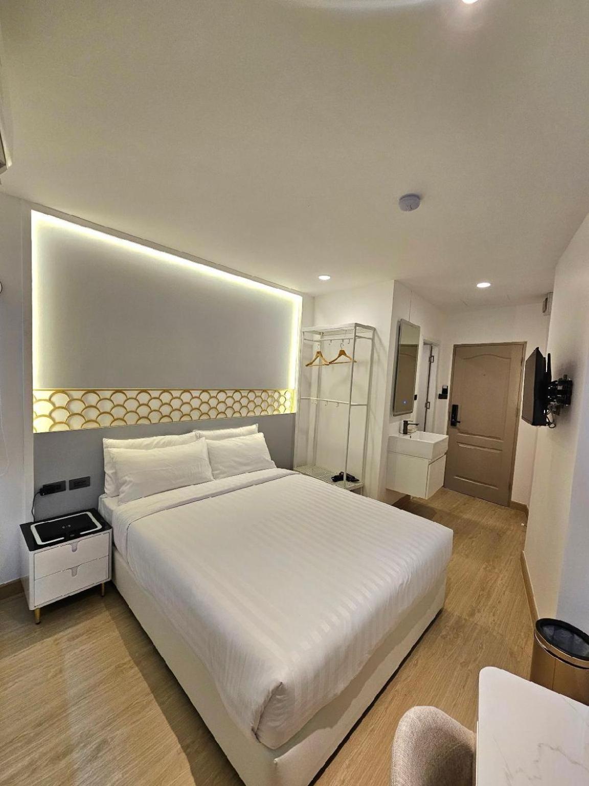 Arawana Express Sukhumvit 22 Aparthotel Bangkok Ngoại thất bức ảnh