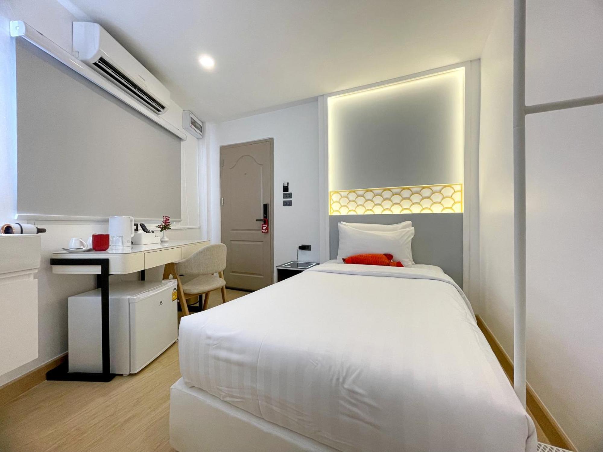 Arawana Express Sukhumvit 22 Aparthotel Bangkok Ngoại thất bức ảnh